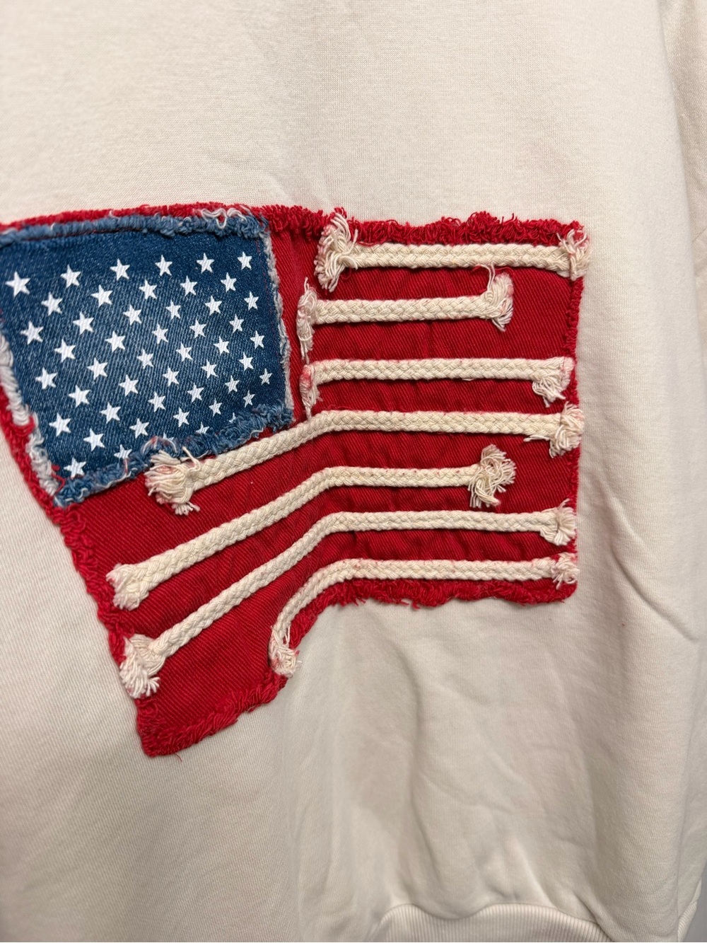 Women’s Crewneck American Flag Graphic Pullover Sweatshirt - Medium - Picture 4 of 5